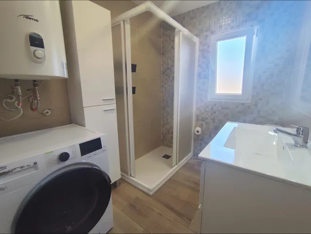 PISO REFORMADO EN ALQUILER POR habitaciones | 4 habitaciones — 13