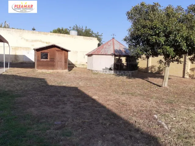 CASA CON TERRENO DE TRES DORMITORIOS ZONA PINAR DE LA VILLA - foto 4