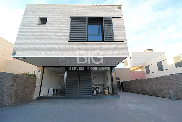 Espectacular Casa en Urb.Vallveric, Mataró - Tu Paraíso Espe - foto 3