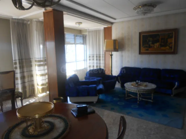 SE VENDE PISO EN ZONA CENTRO - foto 3