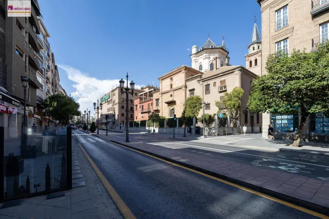 Piso y cochera en venta junto Acera de Darro. — 41