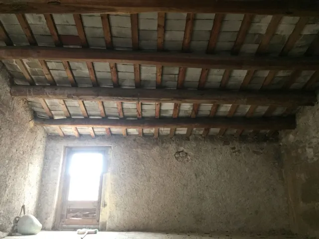 CASA PARA REFORMAR CENTRO PUEBLO — 11