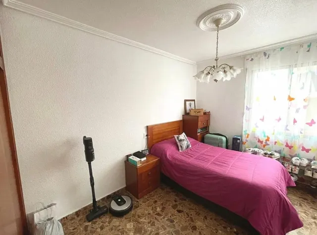 Amplio apartamento de 4 dormitorios con patio privado y solárium en Rojales — 16