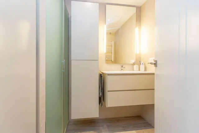 SE VENDE PISO EN ZONA CENTRO — 13