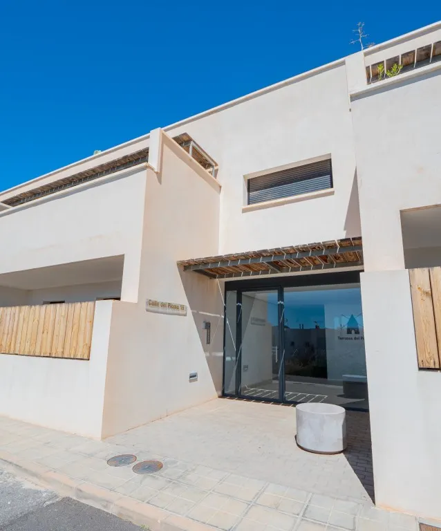 Adosada en Venta en Pozo De Los Frailes Almería — 19