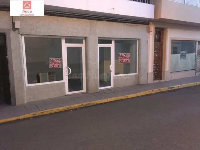 MONTIJO, ALQUILER LOCAL CENTRICO, ZONA MUCHO TRANSITO, LUMIN - foto 2
