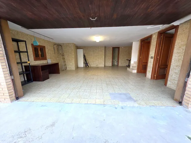 Villa en Gran Avenida de Benicàssim. Cerca del pueblo y de la playa del Voramar. 1700 m2 de parcela, — 37
