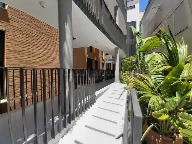 Plaza céntrica de garaje en Lucena (Córdoba) - foto 2