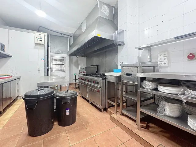 Restaurante 154m² en venta - Costa Del Sol — 22