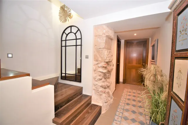 PISO EN VENTA CON PLAZA DE GARAJE JUNTO A LA CATEDRAL — 50