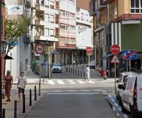 Venta piso en Torrelavega (Cantabria) - foto 2