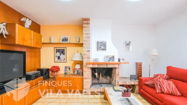 Casa céntrica con garaje - foto 3