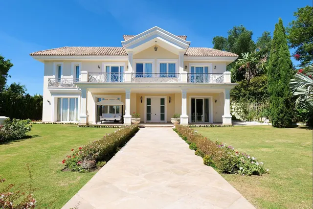Chalet 4 habitaciones 450m² en venta - Marbella — 44