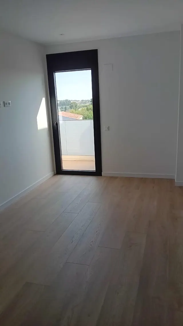 PISO DE NUEVA CONSTRUCCIÓN EN ZONA DE CIUTAT JARDÍ — 34