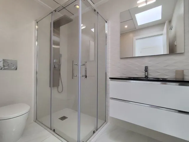 Casa adosada en venta en Bigastro con 3 dormitorios, 3 baños, solárium privado de 39 m2 y piscina comunitaria — 19