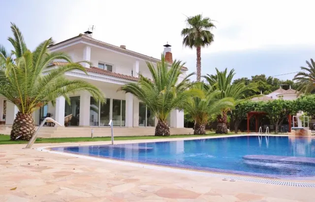 Chalet de Lujo a estrenar en Alicante. Oportunidad — 3