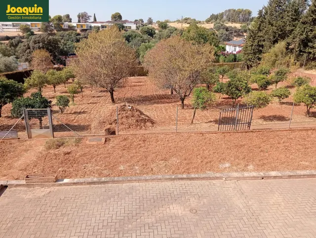 Espectacular chalet urbano con piscina y casa de invitados en Los Encinares de Alcolea. — 24