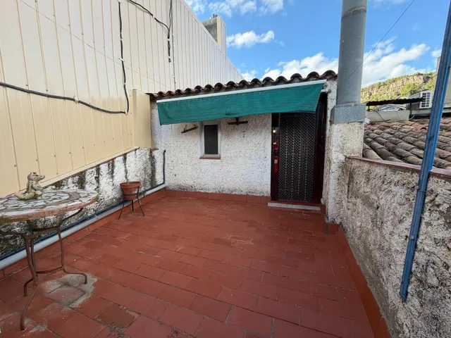 Exclusiu Dúplex al Centre de Vallirana amb Solàrium, Balcó i Celler Subterrani. — 34