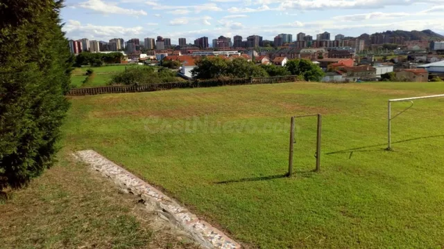 Exclusivo chalet independiente en Santander: 330 m²,  vistas al mar, piscina y más de 3.500 m² de parcela — 7