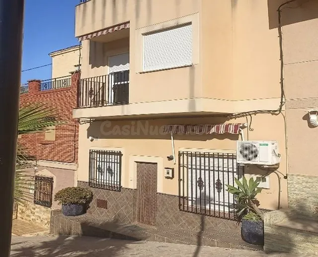 Casa 4 habitaciones 110m² en venta - Corredera - foto 2