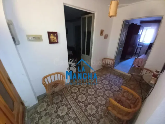 *53.000€* inmobiliaria la mancha vende casa con patio en Barrax ( Albacete ). — 5