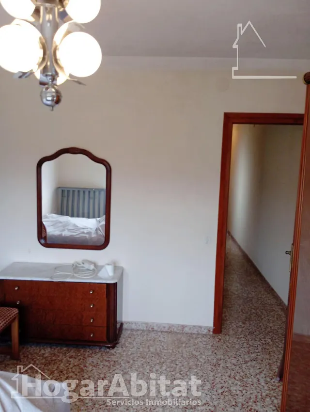¡Vistas a las montañas! Casa luminosa con garaje y dos grandes terrazas, cerca del ayuntamiento — 25