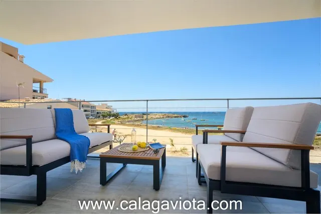 Apartamento con vistas al mar en Colonia Sant Jordi - foto 3