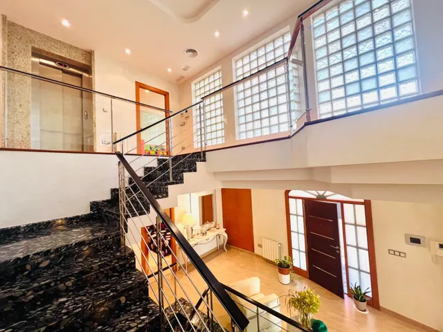 Chalet urbano con piscina en Elche, zona Torreta-Portalada. — 12