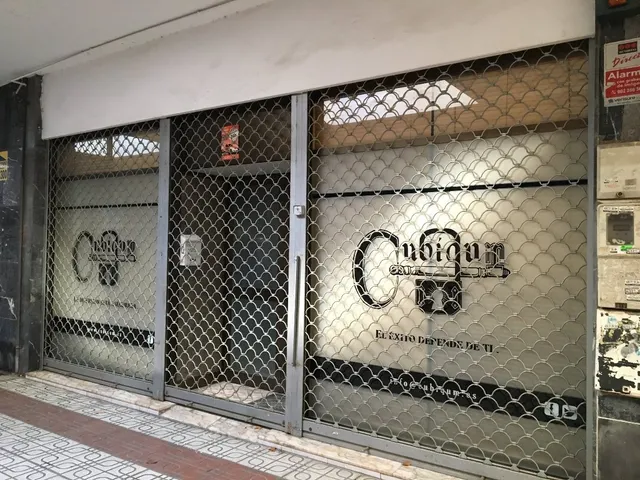 SE ALQUILA LOCAL COMERCIAL EN GRAN PLAZA — 21