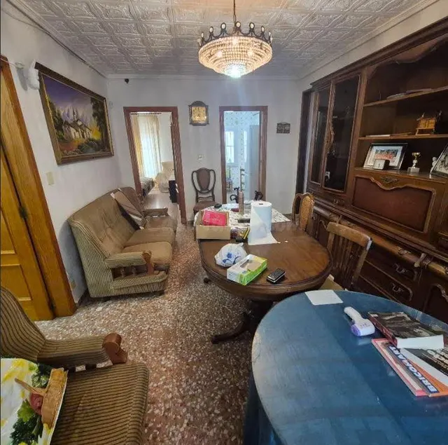 SE VENDE PLANTA BAJA EN AVDA SUROESTE EN LA VALL D'UIXO MUY 