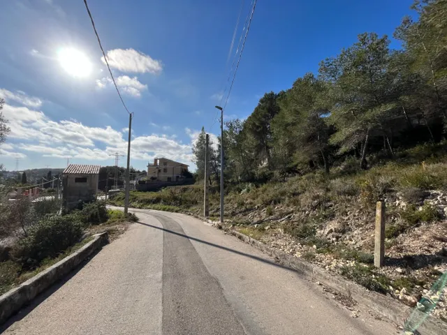 Solar urbano en Les Palmeres ( Canyelles ) — 7