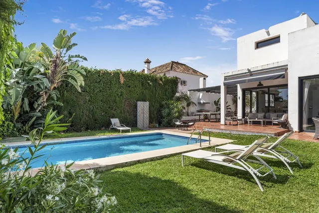 Villa 6 habitaciones 362m² en venta - Los Naranjos — 44