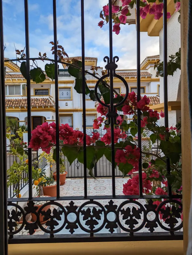 Comodidad para el día a día y una casa para disfrutar también fuera — 22