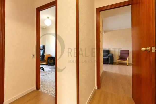 Piso en Bellavista, San Juan de Alicante, con 3 dormitorios, terraza y parking, a 2km de la playa — 10