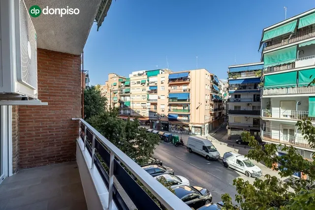 PISO REFORMADO JUNTO AVENIDA CADIZ — 8
