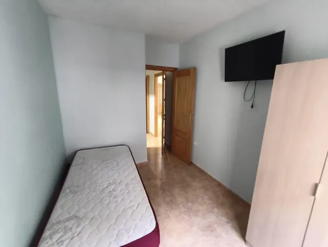Amplia Planta Baja en el Corazón de Ocaña por €165,000 — 7