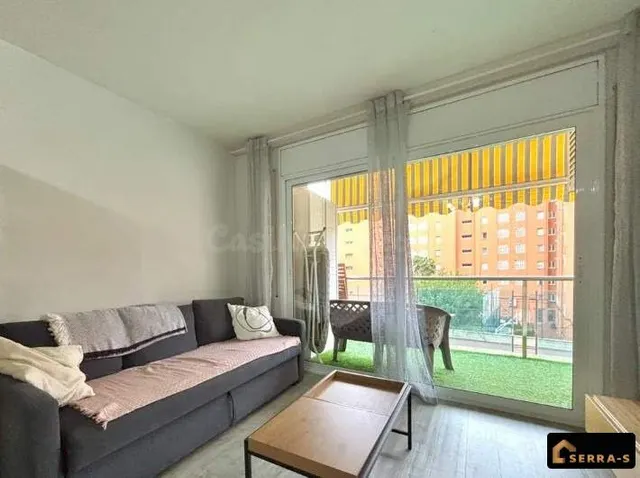 Apartamento con terraza, piscina y licencia turística a 300 metros de la playa en Santa Susanna — 3