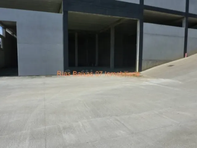 REF 2174 NAVE 400 M2 EN PLANTA BAJA CANDEAN VIGO