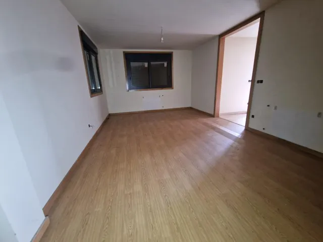 Chalet en Venta en Vilaboa — 27