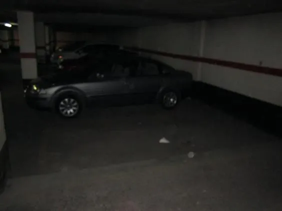 PLAZA DE PARKING NORMAL, COCHE DE 4´5 METROS DE LARGO — 3
