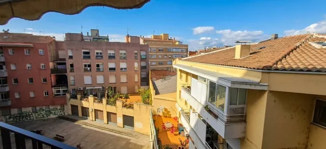 4 habitaciones, tranquilidad y parking propio,  a 5 minutos andando de la estación de Girona — 25