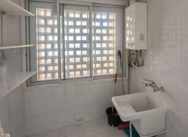 Amplio Apartamento en Albir con Terraza y Piscina a Pocos Pasos del Mar — 10