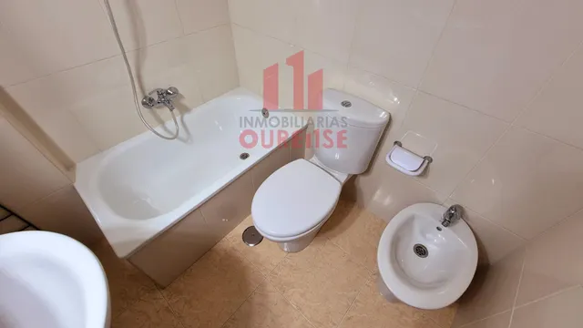 Vivienda amueblada en o ventiún, próxima a plaza de la marina — 38