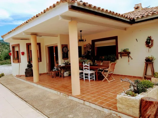 Encantadora Villa en Relleu con Vistas a la Montaña y Máxima - foto 2