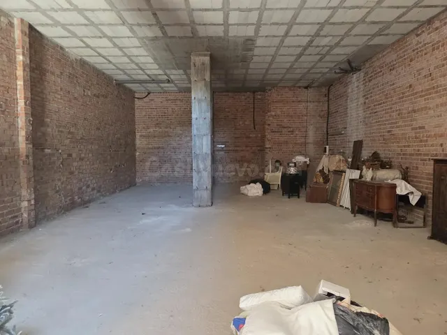 LOCAL COMERCIAL DE 145 M2 CON VADO, GRAN ALTURA Y MÚLTIPLES POSIBILIDADES EN EL CENTRO DE FUENGIROLA — 2