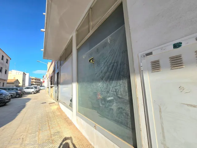 Se vende local comercial con posibilidad de hacer cambio de uso a vivienda — 19