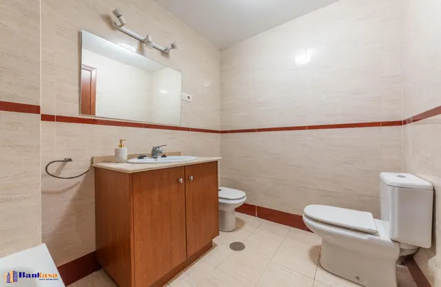 PISO EN ALQUILER SIN MUEBLES EN PARQUE OESTE | GRAN TERRAZA | PISCINA | PÁDEL | GARAJE — 22