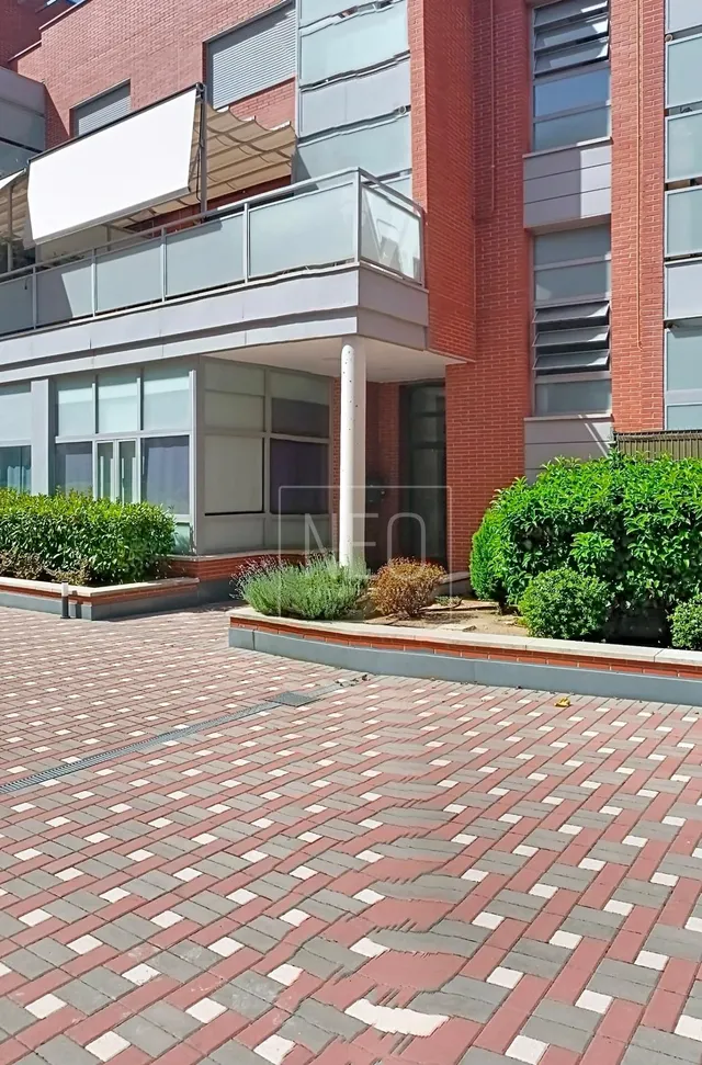 Bajo con jardin en calle enrique lister, Getafe, Madrid. — 16