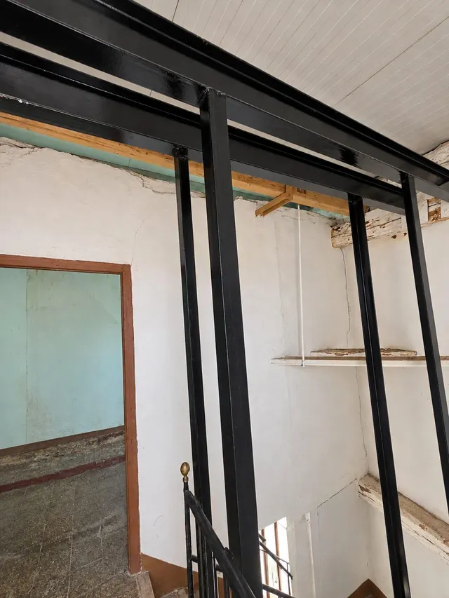Edificio en venta en pleno centro de Tortosa: local acondicionado, división horizontal y terrado con vistas — 14