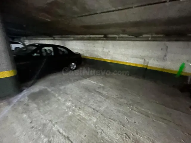 SE ALQUILA PARKING EN EL CENTRO DE PONFERRADA. - foto 2